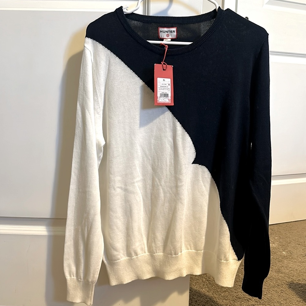 BNWT Hunter sweater